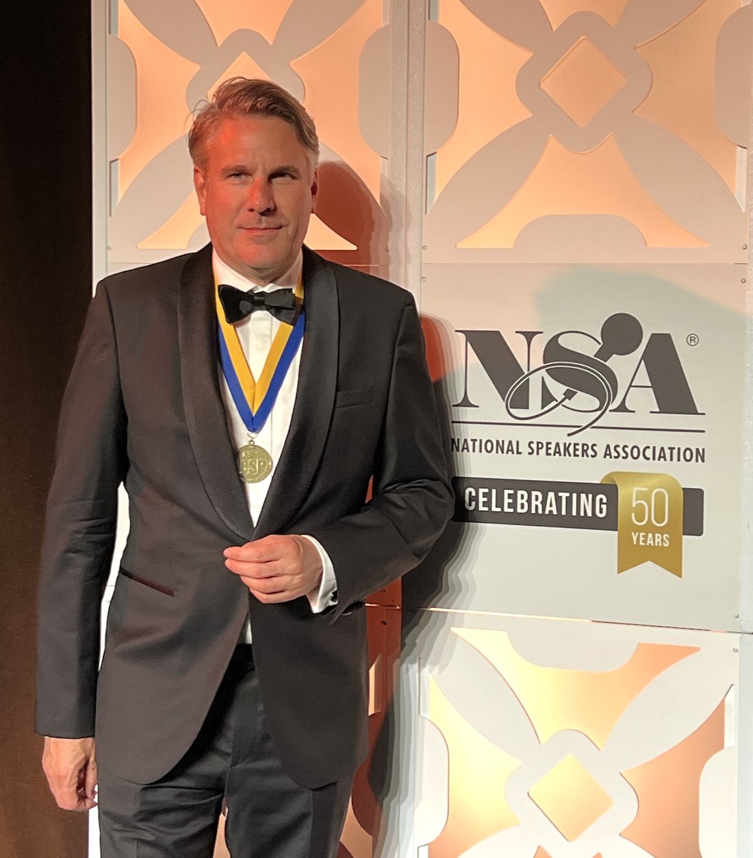 Prof. Dr. Christian Stummeyer wearing the CSP medal at the NSA Convention in Orlando, Florida